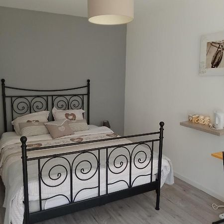 2 Chambres D'Hotes Au Calme Proche Centre Ville 몽트드마르장 외부 사진